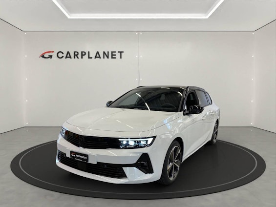 First vehicle image