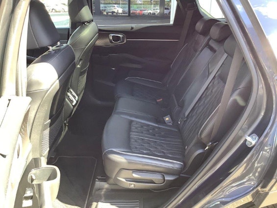 Vehicle image 12 Vehicle image 12