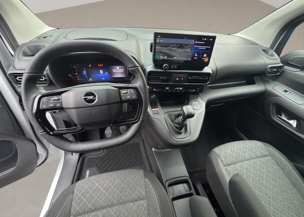 Vehicle image 9 Vehicle image 9