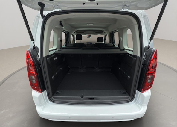 Vehicle image 11 Vehicle image 11