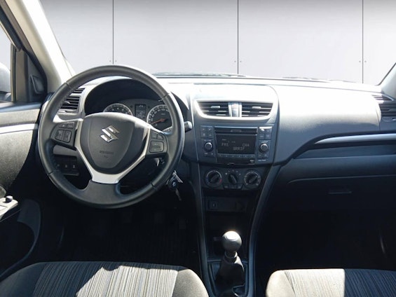 Vehicle image 11 Vehicle image 11