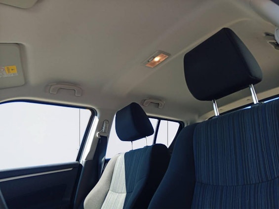 Vehicle image 15 Vehicle image 15