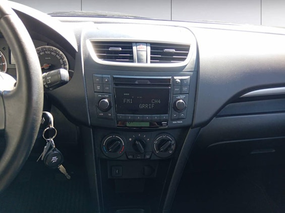 Vehicle image 12 Vehicle image 12