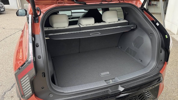 Vehicle image 12 Vehicle image 12