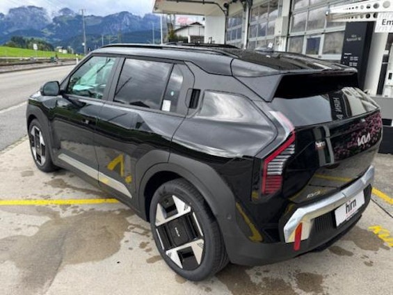 Vehicle image 3 Vehicle image 3