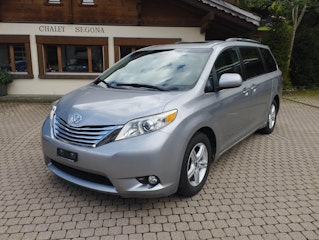 Vehicle image TOYOTA Sienna 0