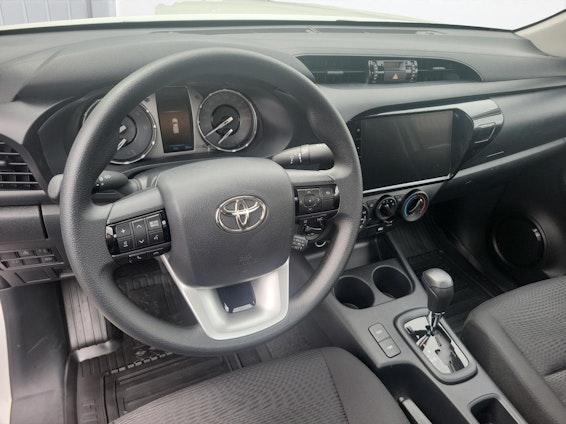 Vehicle image 13 Vehicle image 13