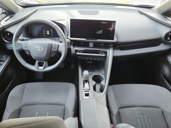 Vehicle image 12