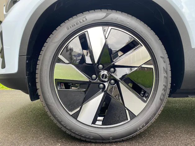 Volvo EX40 Essential
