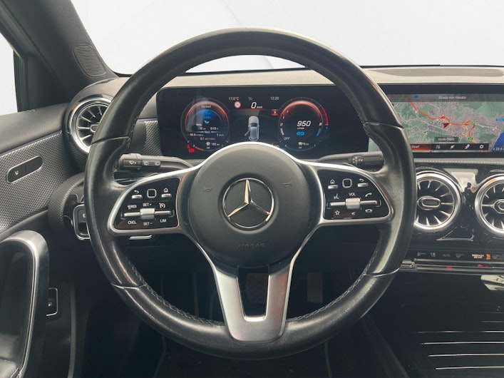 Vehicle image MERCEDES-BENZ A 250