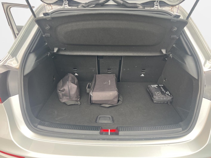 Vehicle image MERCEDES-BENZ A 250