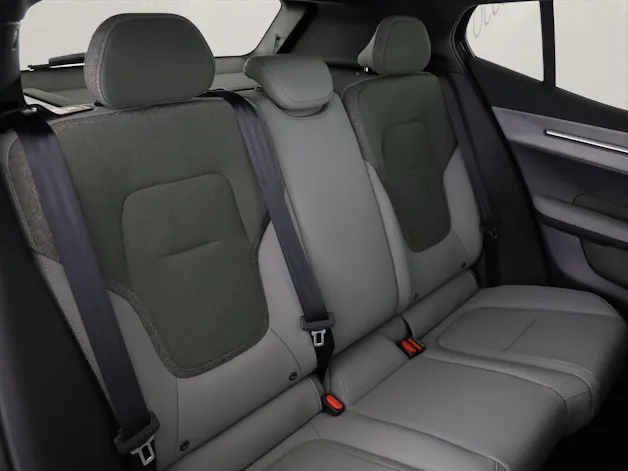 Volvo EX30 CC E60 Twin Performance AWD