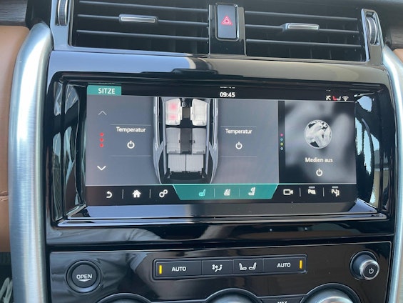 Vehicle image 11 Vehicle image 11