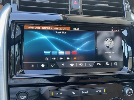 Vehicle image 15 Vehicle image 15