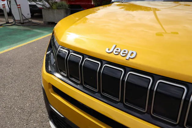Jeep Avenger 1.2 MHEV Summit