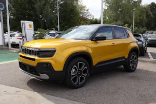 Jeep Avenger 1.2 MHEV Summit