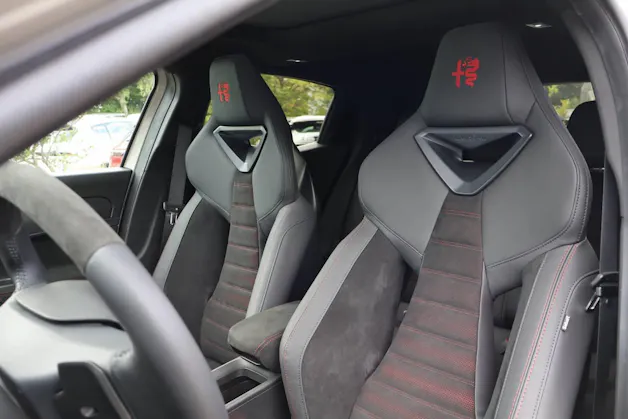 Alfa Romeo Junior 1.2 Ibrida Q4