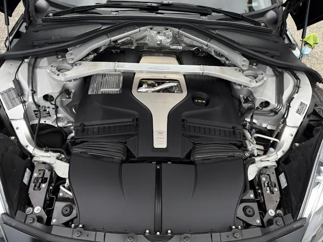 Aston Martin DBX 707 4.0 V8 Bi-Turbo