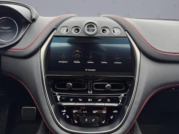 Aston Martin DBX 707 4.0 V8 Bi-Turbo