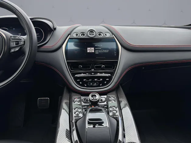 Aston Martin DBX 707 4.0 V8 Bi-Turbo