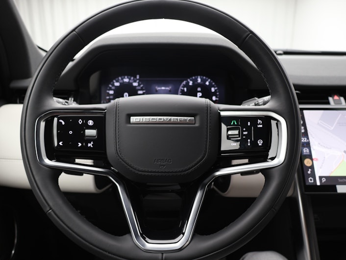 Vehicle image LAND ROVER DISCOVERY SPORT