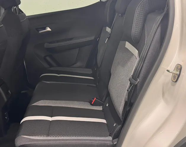 Opel Frontera 1.2 T HEV 145 GS - 7 Plätzer