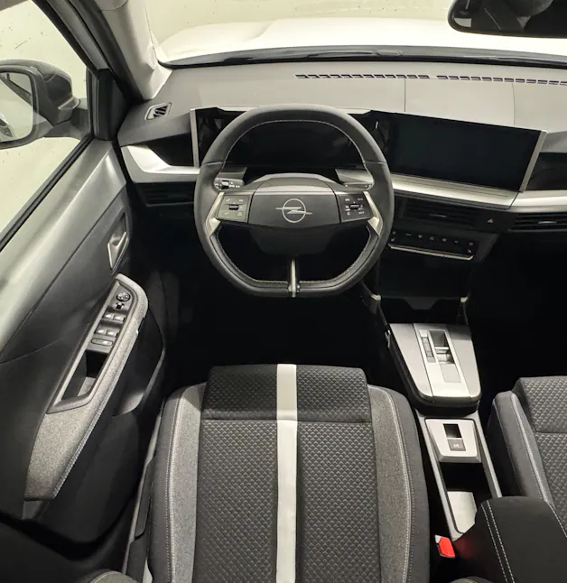 Opel Frontera 1.2 T HEV 145 GS - 7 Plätzer