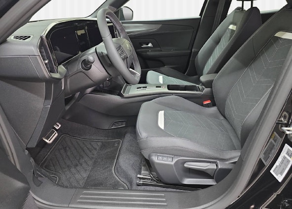 Vehicle image 5 Vehicle image 5