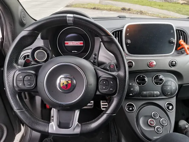 Fiat 595 Abarth 1.4 T-Jet 160 Pista