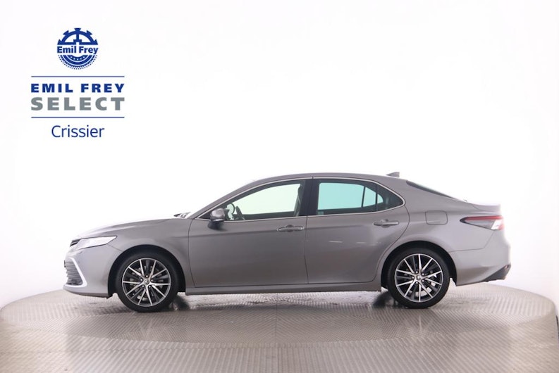 Vehicle image TOYOTA CAMRY