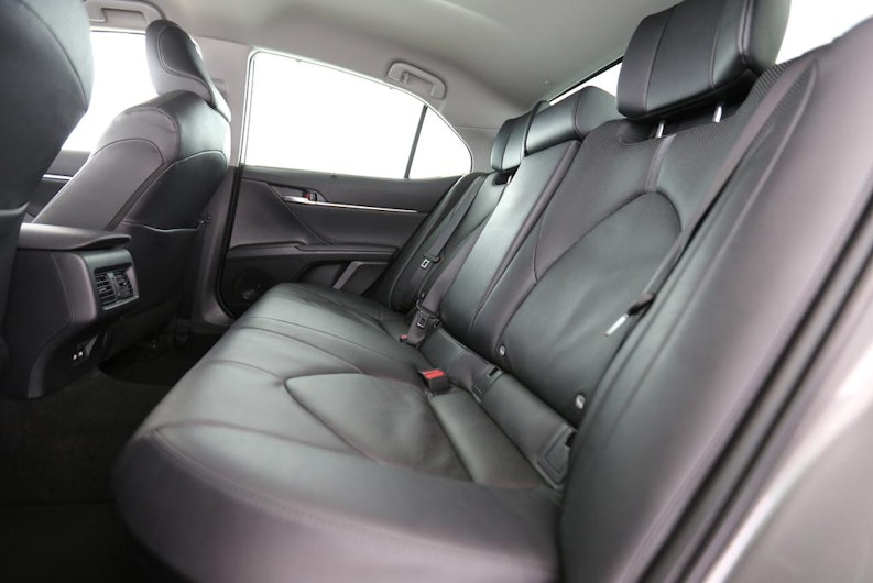 Vehicle image TOYOTA CAMRY