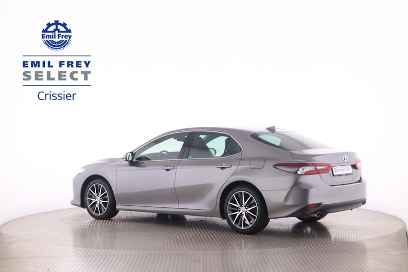 Vehicle image TOYOTA CAMRY