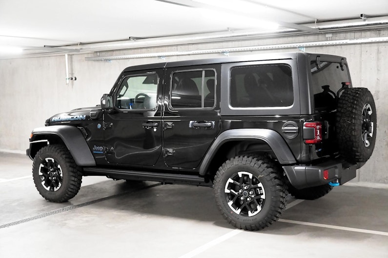 Vehicle image JEEP WRANGLER