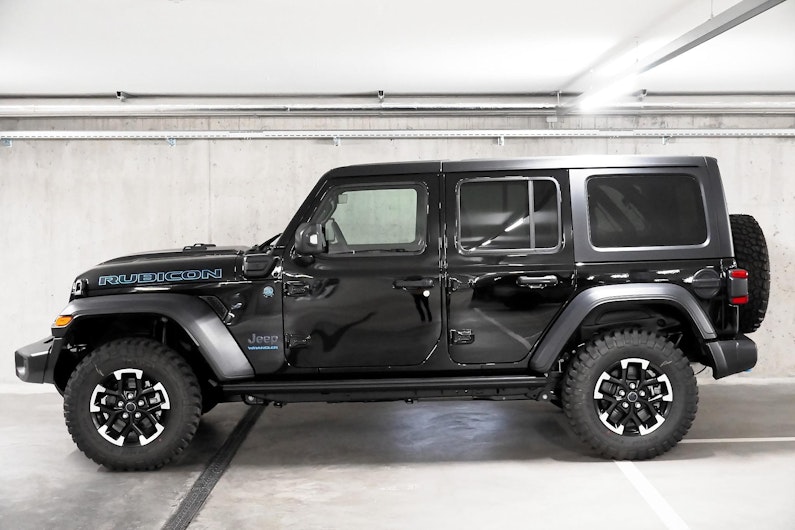 Vehicle image JEEP WRANGLER