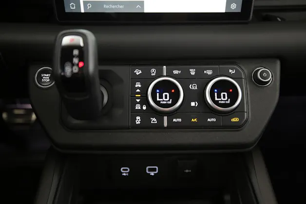 Land Rover Defender 110 3.0 I6 X
