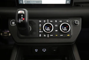 Fahrzeugbild LAND ROVER Defender 110 3.0 I6 X