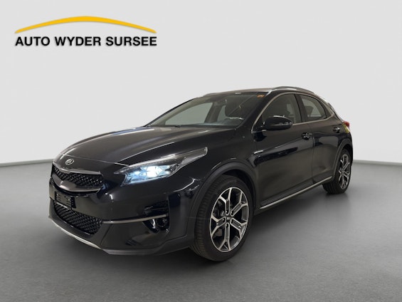 First vehicle image