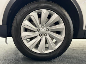 https://vehicle.imgix.net/3991609/578b3594-00d1-473b-803d-e379b49cb8af.jpg