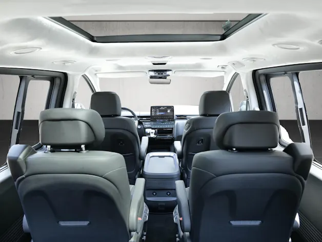 Hyundai Staria Premium 1.6 GDi HEV Vertex
