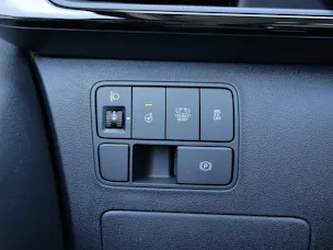 Hyundai Staria Premium 1.6 GDi HEV Vertex