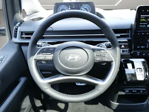 Hyundai Staria Premium 1.6 GDi HEV Vertex