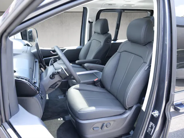 Hyundai Staria Premium 1.6 GDi HEV Vertex