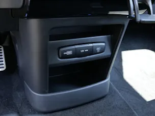 Hyundai Staria Premium 1.6 GDi HEV Vertex