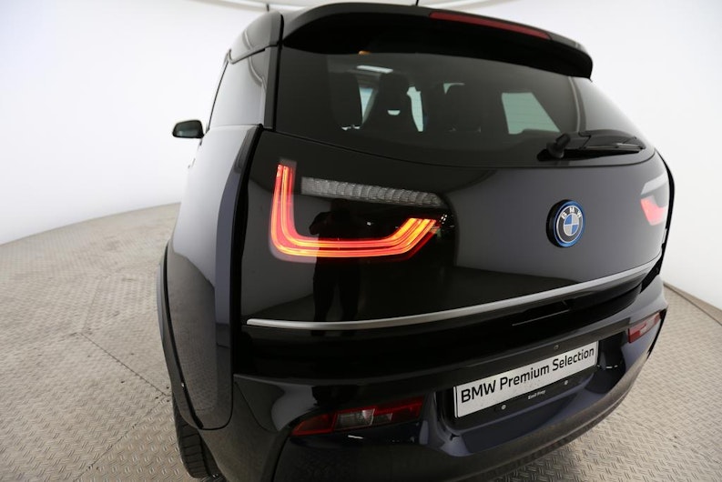 Vehicle image BMW i3