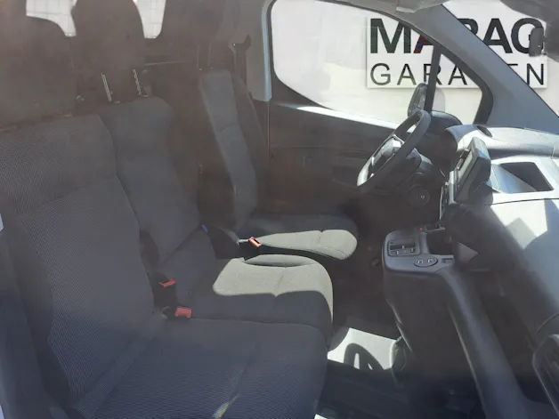 Toyota PROACE CITY Van L2 52KWh Active