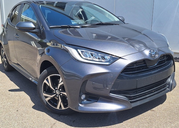 Vehicle image 3 Vehicle image 3