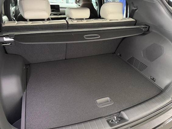 Vehicle image 13 Vehicle image 13