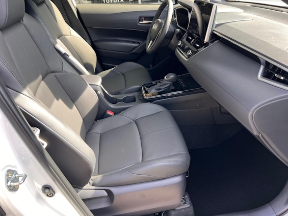 Vehicle image 12 Vehicle image 12