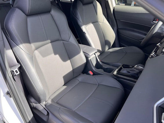 Vehicle image 14 Vehicle image 14