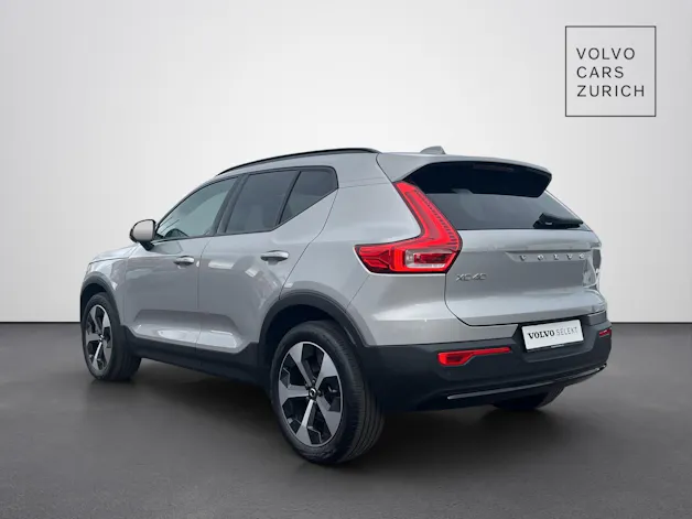 Volvo XC40 2.0 B4 MH Plus Dark